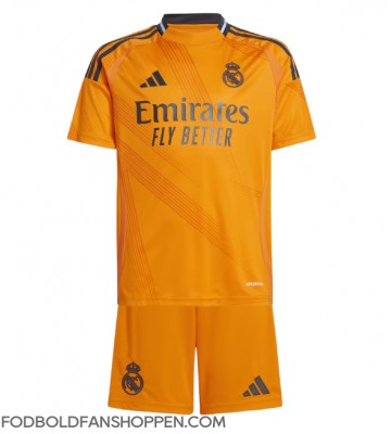 Real Madrid Jude Bellingham #5 Udebanetrøje Børn 2024-25 Kortærmet (+ Korte bukser)